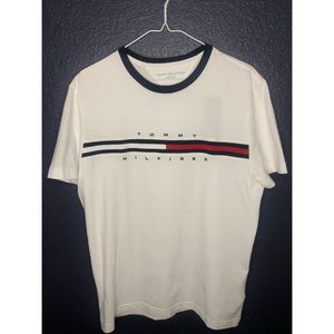TOMMY HILFIGER T-SHIRT